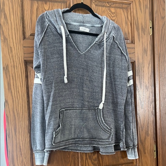 Ocean Drive Tops - Ocean Drive Large Gray Oversized Hoodie with Relaxed Fit